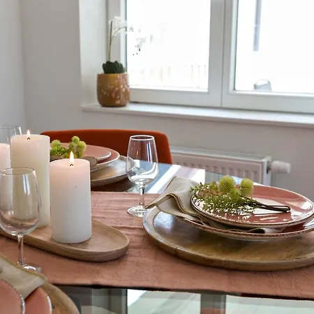 Apartamento Modern New Appartement With Sunny Terrace And Parking *